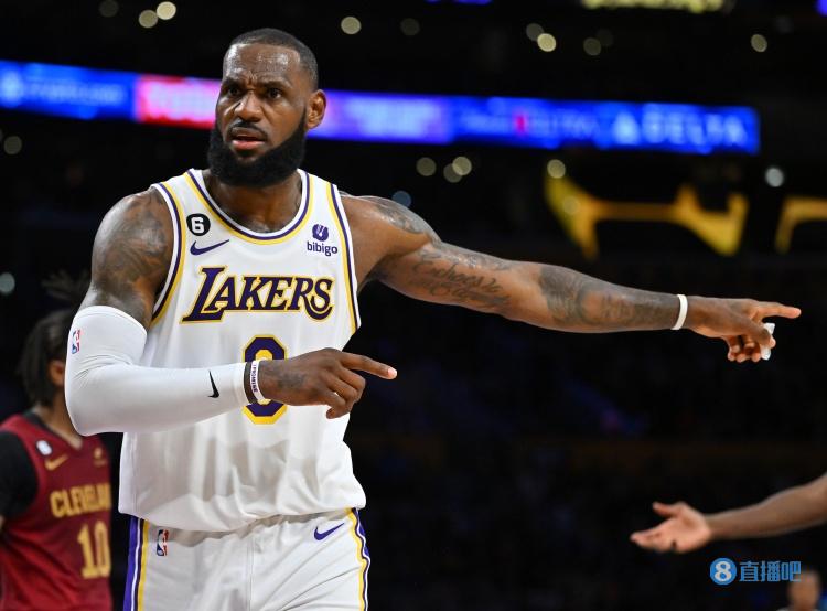 他在球队的 他在球队的